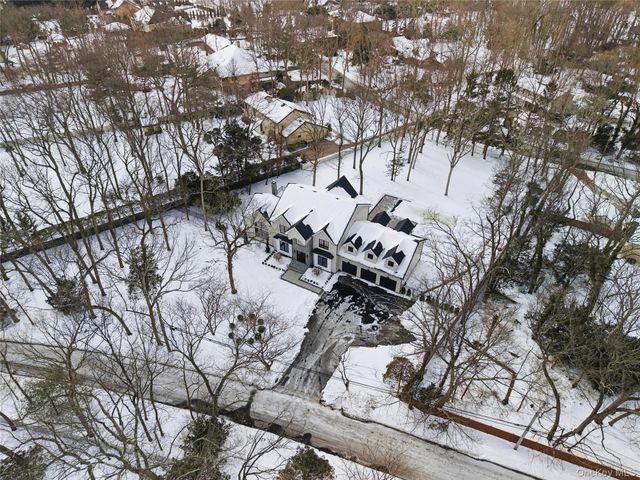 115 Weeks Drive, Dix Hills, NY 11746