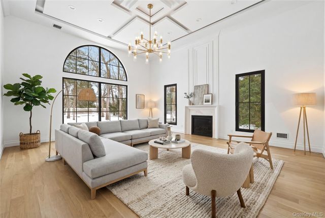 115 Weeks Drive, Dix Hills, NY 11746