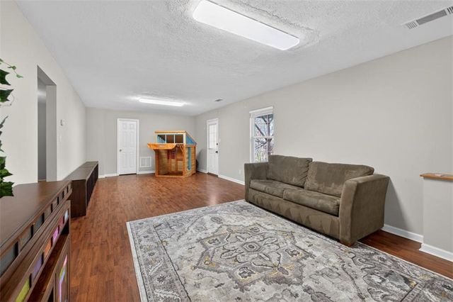 9865 Lauren Hall Court, Alpharetta, GA 30022