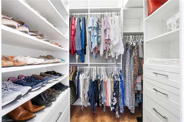 4945 Cougar Ct S Apt 202, Naples, FL 34109