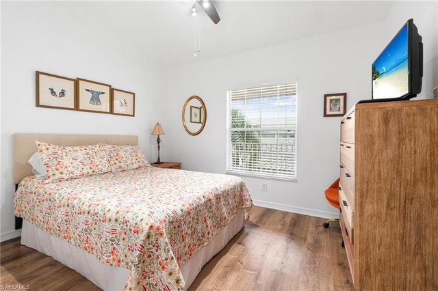 4945 Cougar Ct S Apt 202, Naples, FL 34109