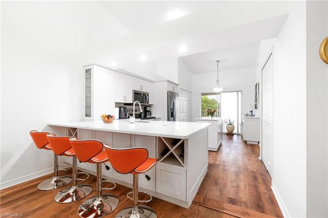 4945 Cougar Ct S Apt 202, Naples, FL 34109