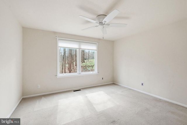 634 TWIN BRIDGE DR, Wayne, PA 19087