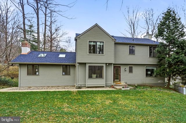 634 TWIN BRIDGE DR, Wayne, PA 19087