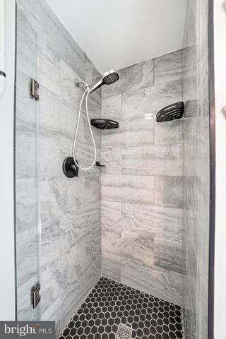 634 TWIN BRIDGE DR, Wayne, PA 19087