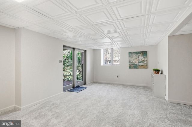 634 TWIN BRIDGE DR, Wayne, PA 19087