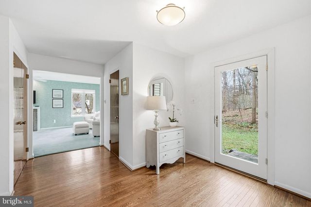 634 TWIN BRIDGE DR, Wayne, PA 19087