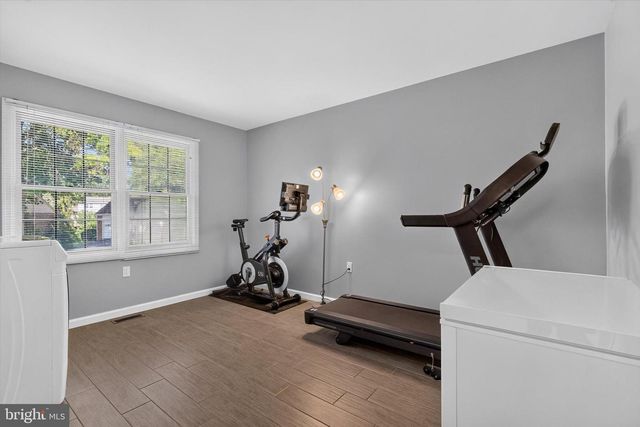 530 FAIRWAY DR, Camp Hill, PA 17011