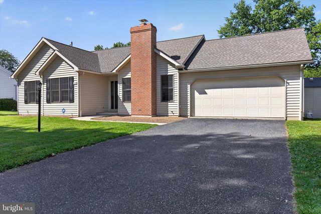 530 FAIRWAY DR, Camp Hill, PA 17011