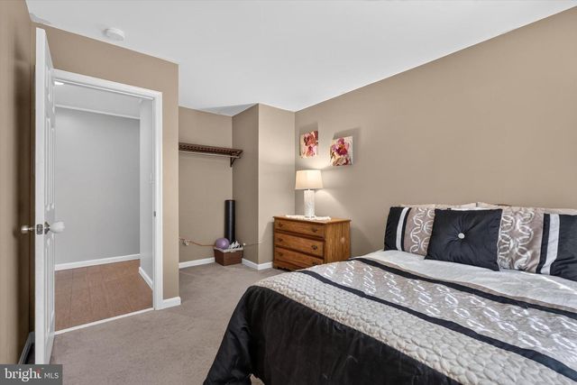 530 FAIRWAY DR, Camp Hill, PA 17011