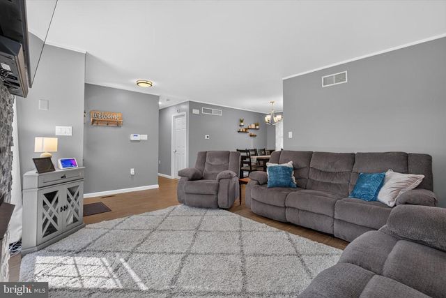 530 FAIRWAY DR, Camp Hill, PA 17011