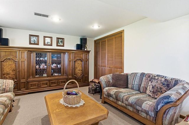 8199 19th Avenue, Eau Claire, WI 54703
