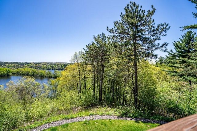 8199 19th Avenue, Eau Claire, WI 54703