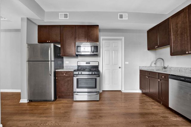 3340 S Carpenter Street 1R, Chicago, IL 60608