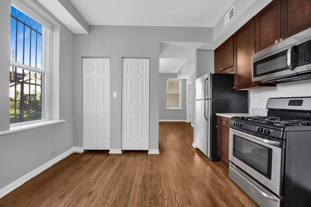 3340 S Carpenter Street 1R, Chicago, IL 60608