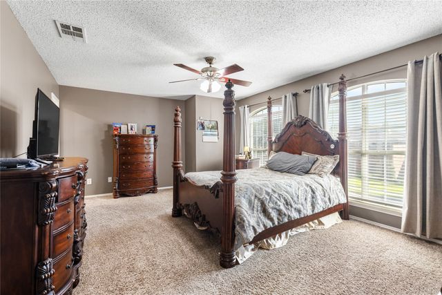 1409 Bregenz Lane, Lewisville, TX 75067