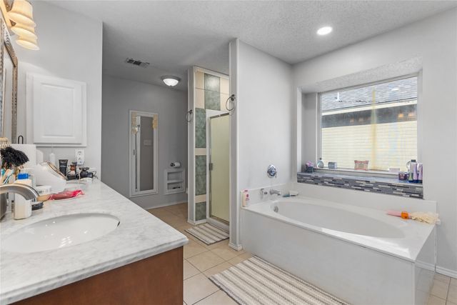 1409 Bregenz Lane, Lewisville, TX 75067