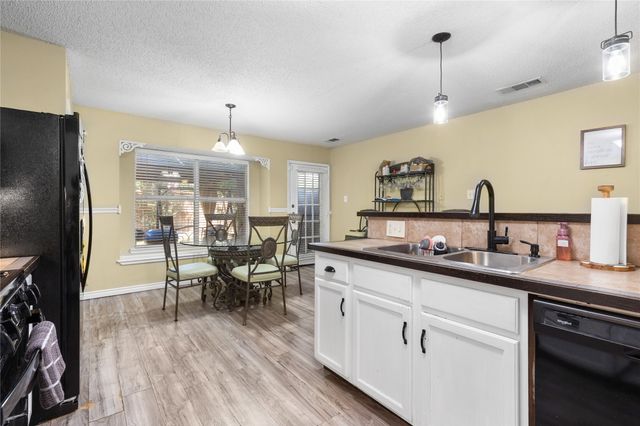 1409 Bregenz Lane, Lewisville, TX 75067