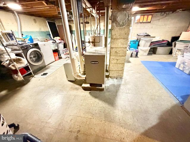 728 WALNUT ST, Florence, NJ 08518