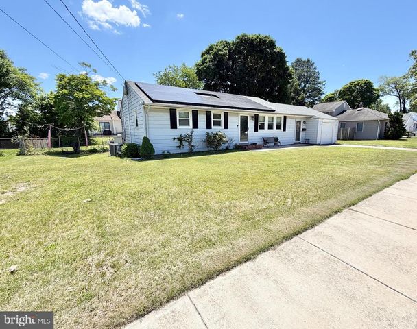 728 WALNUT ST, Florence, NJ 08518