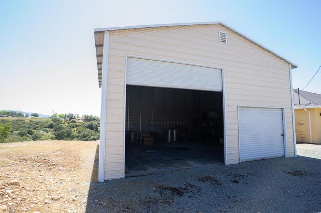 3235 Hagen Rd, Valley Springs, CA 95252