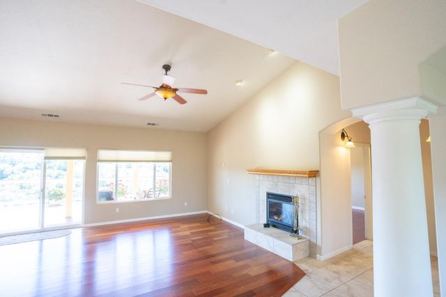 3235 Hagen Rd, Valley Springs, CA 95252
