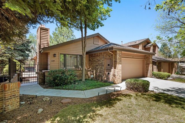 7500 E Dartmouth Avenue 9, Denver, CO 80231