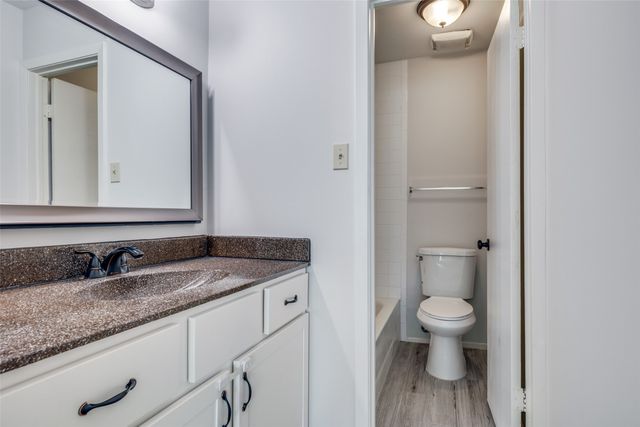 333 Melrose Drive 14D, Richardson, TX 75080