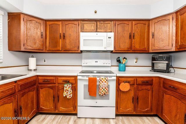 9 A Homestead Drive, Whiting, NJ 08759