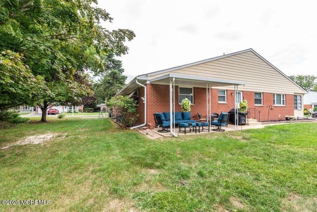 9 A Homestead Drive, Whiting, NJ 08759