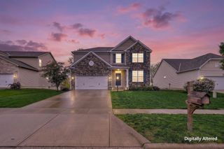 594 Preston Trails Drive, Pickerington, OH 43147