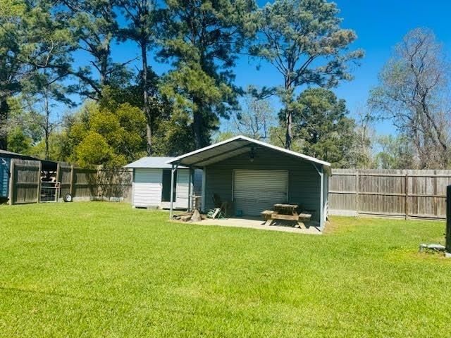 5487 Fairview Dr, Bridge City, TX 77630