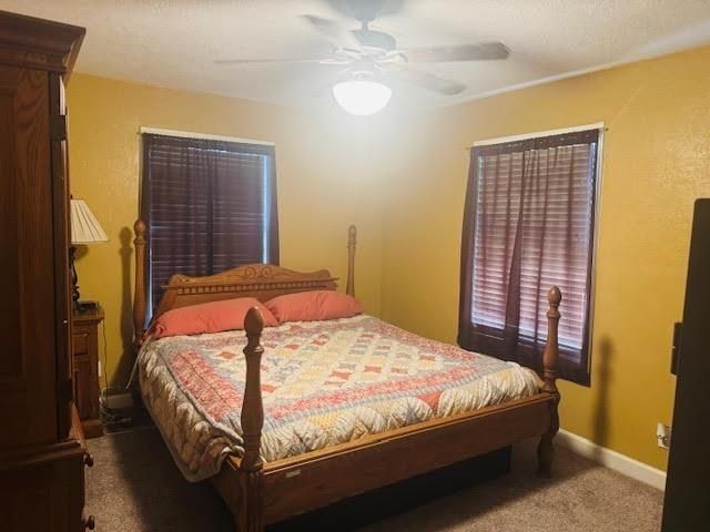 5487 Fairview Dr, Bridge City, TX 77630