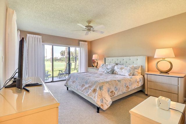 5172 S Fountains Dr Drive S, Lake Worth, FL 33467