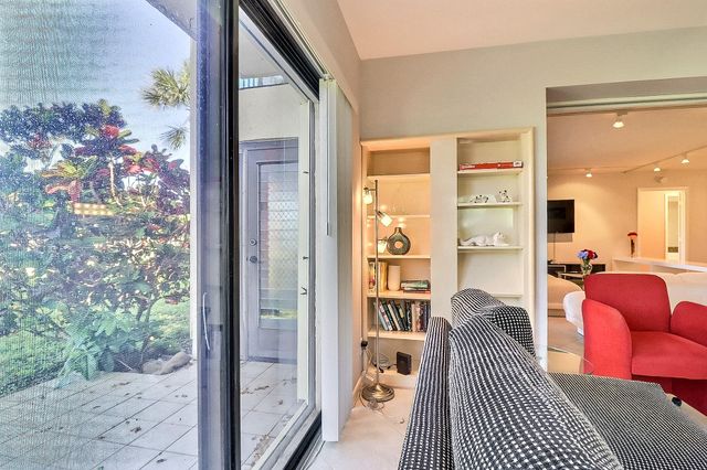 5172 S Fountains Dr Drive S, Lake Worth, FL 33467