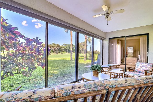 5172 S Fountains Dr Drive S, Lake Worth, FL 33467