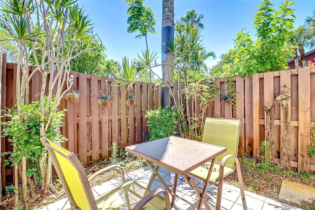 5172 S Fountains Dr Drive S, Lake Worth, FL 33467