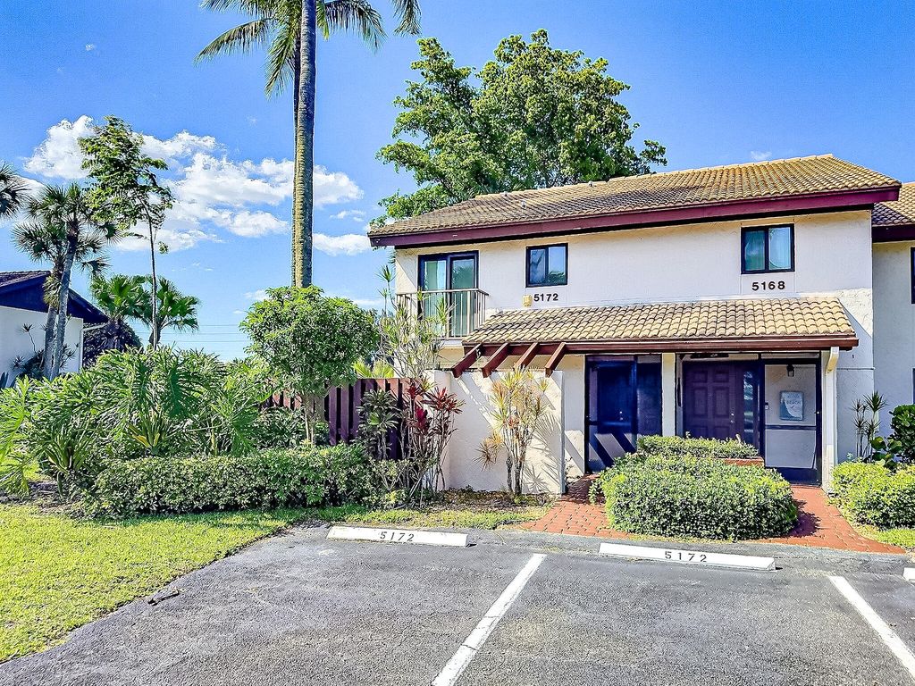 5172 S Fountains Dr Drive S, Lake Worth, FL 33467