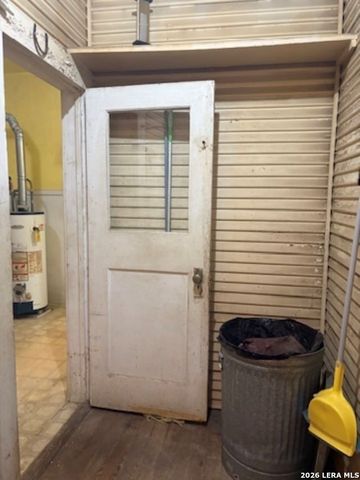 717 Kayton, San Antonio, TX 78210