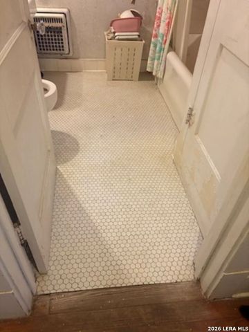 717 Kayton, San Antonio, TX 78210