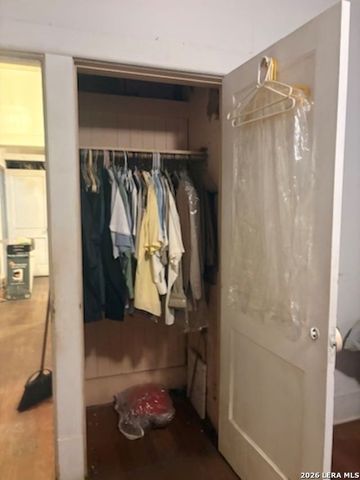 717 Kayton, San Antonio, TX 78210