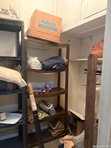 717 Kayton, San Antonio, TX 78210