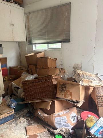 717 Kayton, San Antonio, TX 78210