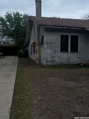 717 Kayton, San Antonio, TX 78210