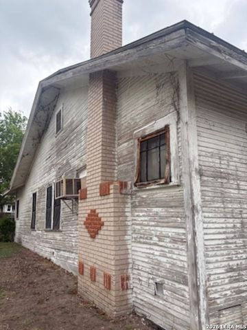 717 Kayton, San Antonio, TX 78210