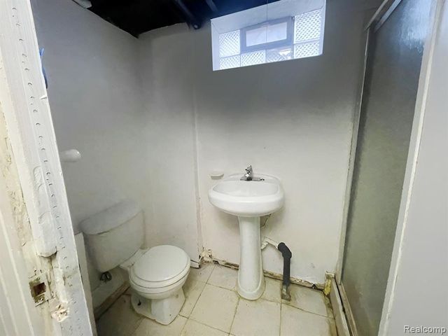 11380 Plainview Avenue, Detroit, MI 48228