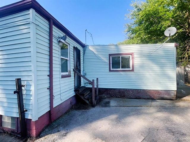 11380 Plainview Avenue, Detroit, MI 48228