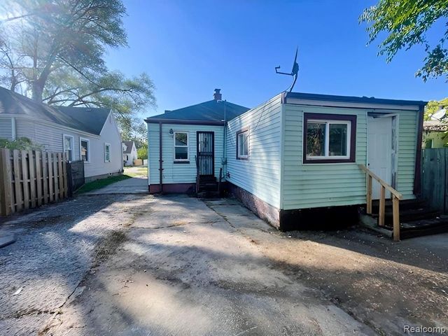 11380 Plainview Avenue, Detroit, MI 48228