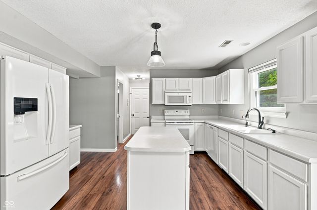 531 Danver Lane, Beech Grove, IN 46107