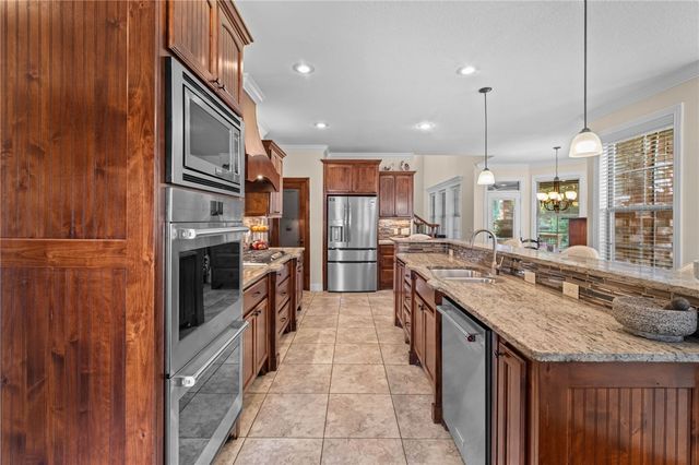 4911 E Sagely Lane, Fayetteville, AR 72703